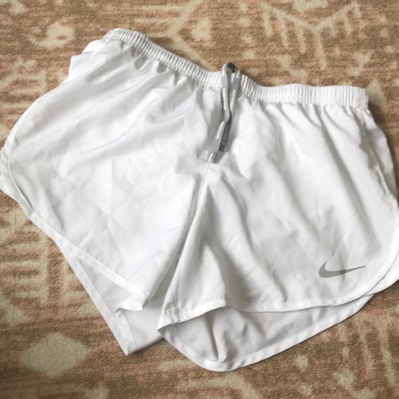 Nike dri fit running shorts sz s white